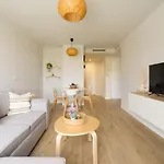 Sofia Navarro Bello, 1 P2 E شقة